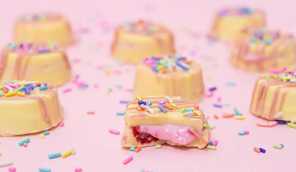 Bites de chocolate blanco y frambuesas